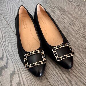 Black Pointed Flats *NEW